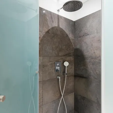 The Boulevard アパート